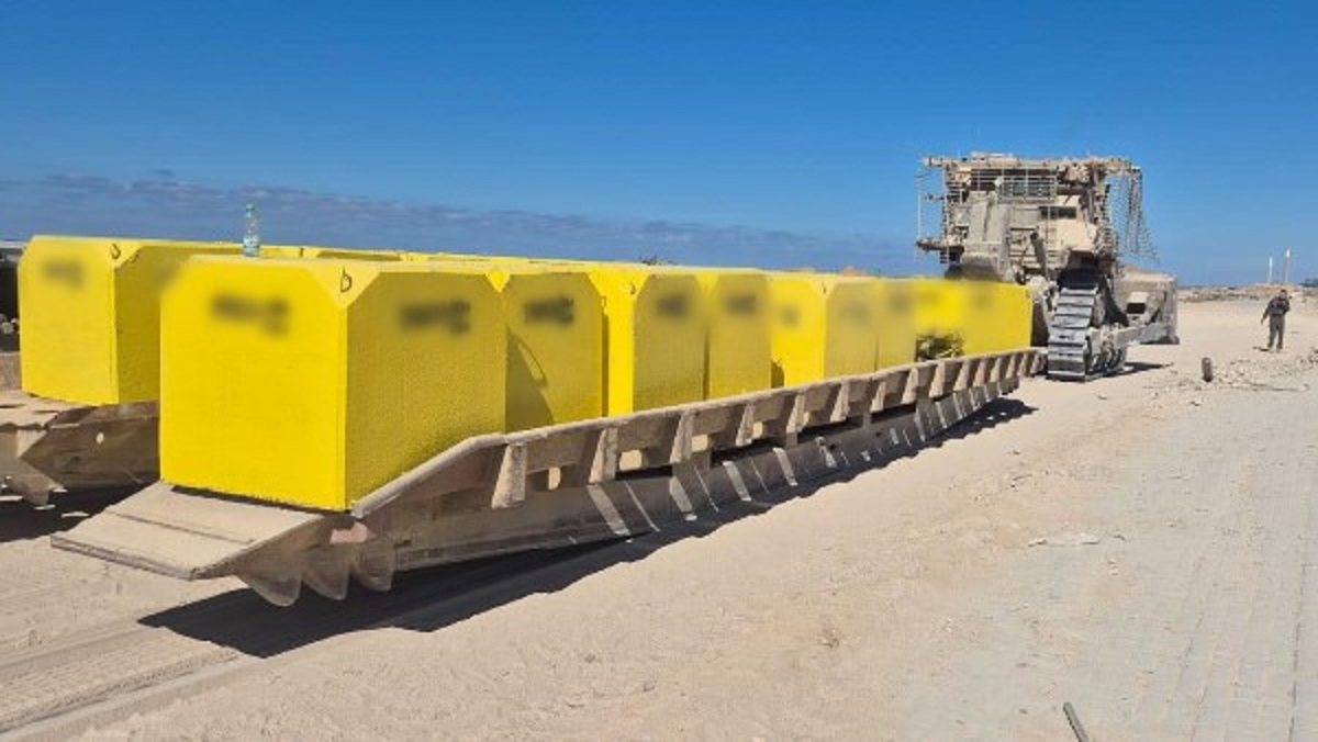 صحيفة: إسرائيل تخطط للبقاء طويلا داخل الخط الأصفر